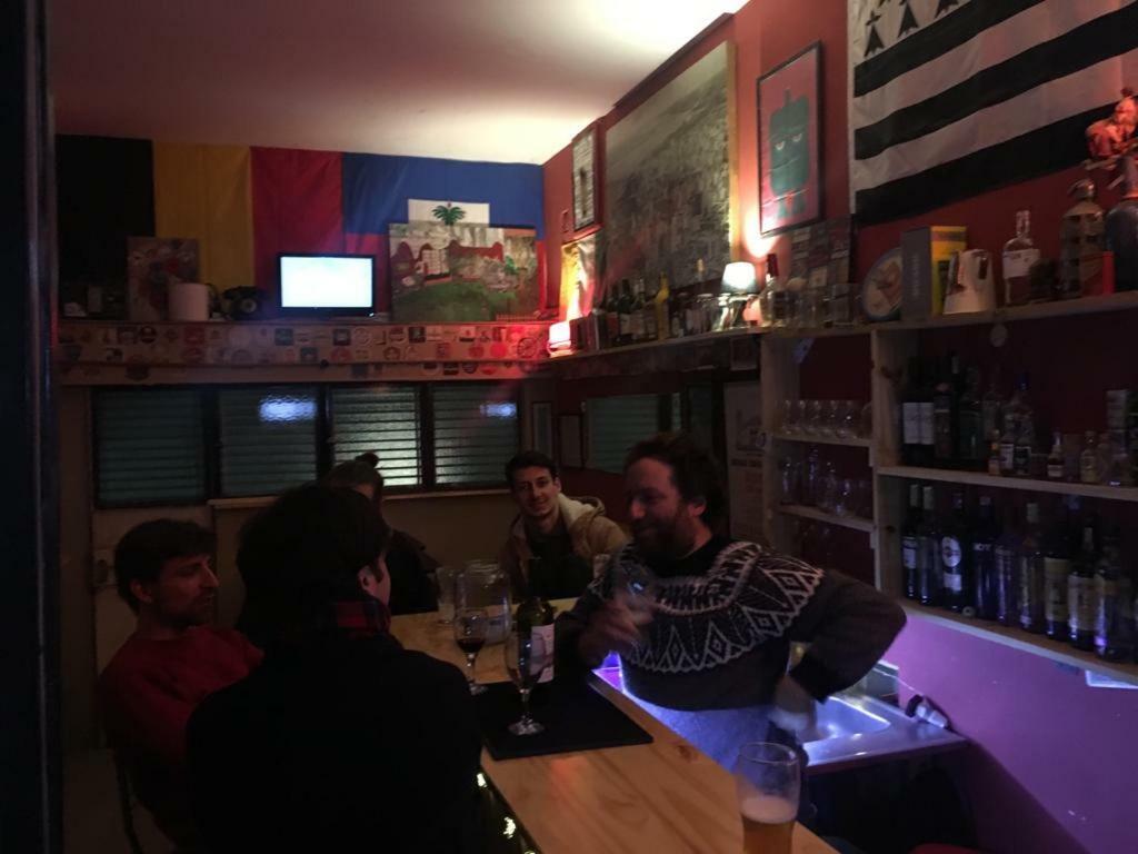 La Lechuza Hostel Росарио Екстериор снимка