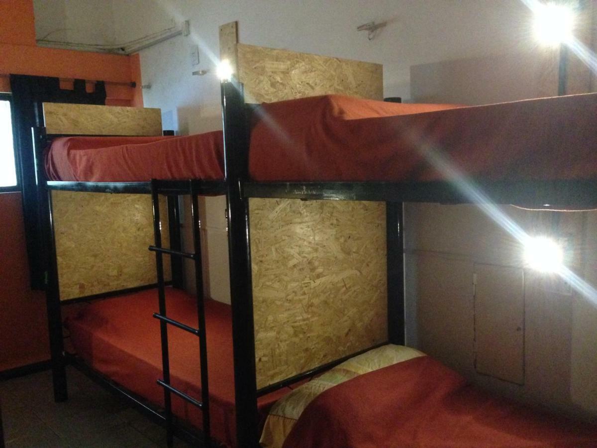 La Lechuza Hostel Росарио Екстериор снимка